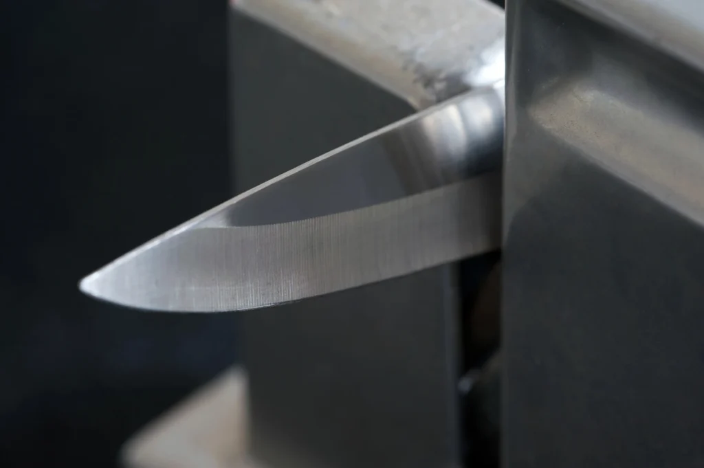 high-carbon steel knive
