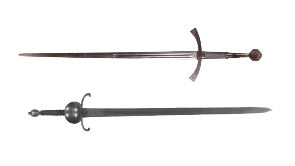 Bastard sword vs Clamshel claymore