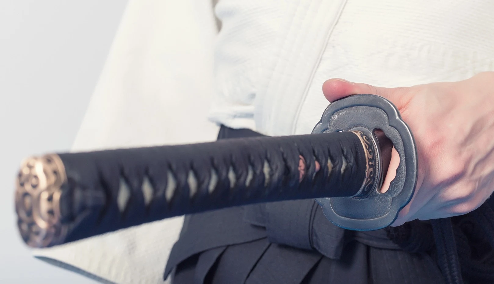Katana handle length